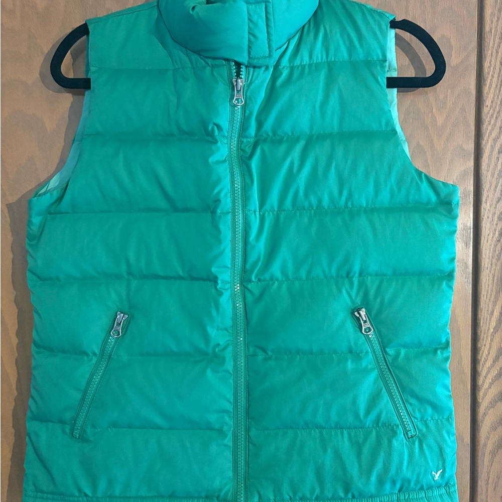 American Eagle Outfitters Green Down Puffer Vest size M